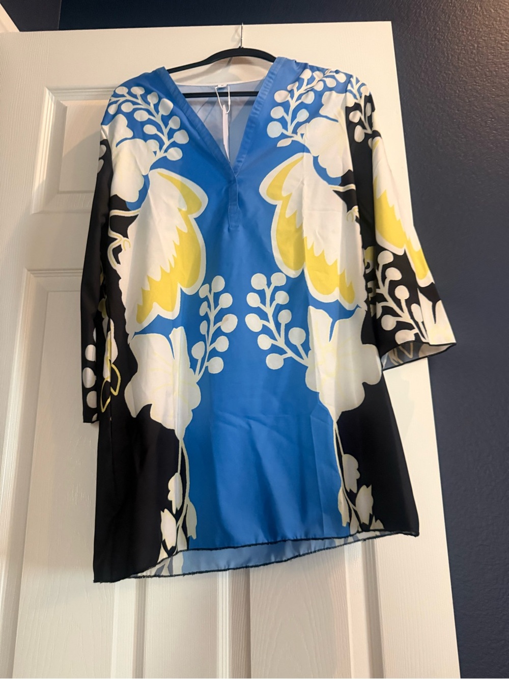 V-Neck Floral Tunic Top in Blue, Black & Yellow